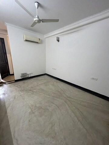 Room in 3 BHK Builder Floor at Uttam Nagar – for Sale