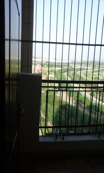 Balcony in 2.5 BHK Apartment at Samiah Vrinda City, Phi Iv Greater Noida – for Sale