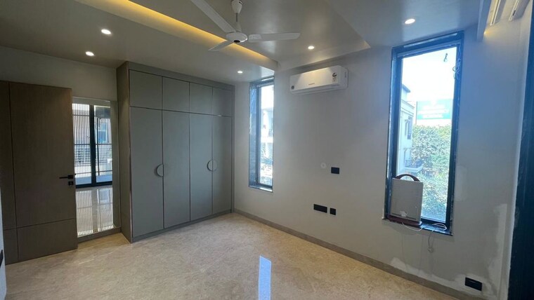 Room, sector 56 3 Bedroom 280 Sq.Yd. Builder Floor In Sector 56 Gurgaon 10091006