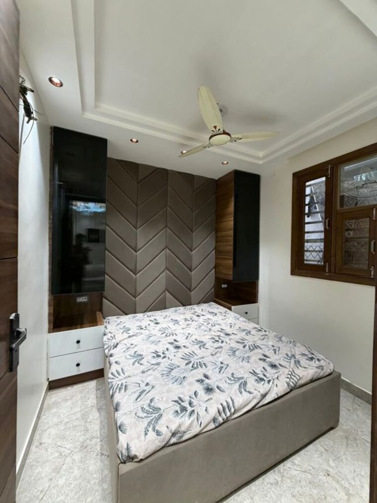 Bedroom, uttam nagar 3.5 Bedroom 914 Sq.Ft. Builder Floor In Uttam Nagar Delhi 10091077
