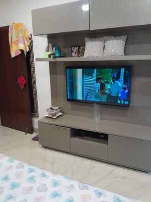 Furnished Amenities in 6 BHK Villa at Sukhdev Vihar – for Sale