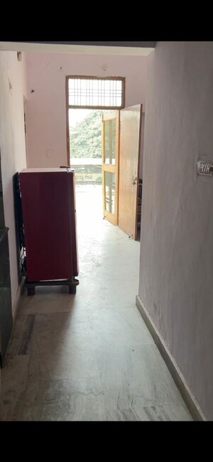 Building Lobby in 1 BHK Independent House at Gomti Nagar – for Rent