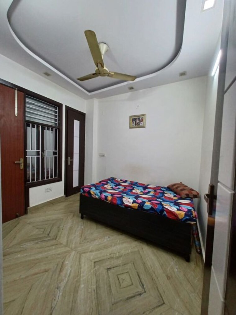 Bedroom, dwarka mor 2 Bedroom 55 Sq.Yd. Builder Floor In Dwarka Mor Delhi 10091124