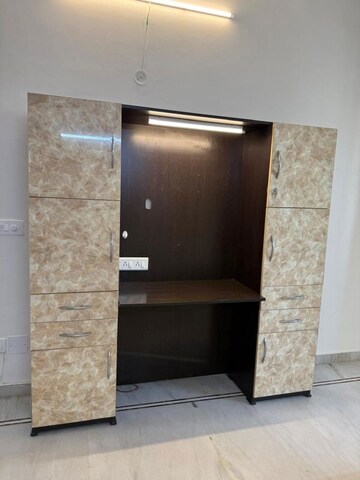 Furnished Amenities in 3 BHK Builder Floor at DLF Atria, Dlf Phase ii – for Rent