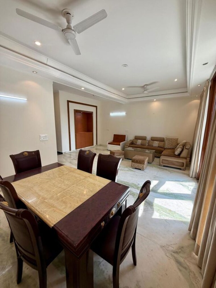 Master Bedroom, dlf-atria 3 Bedroom 1500 Sq.Ft. Builder Floor In Dlf Phase ii Gurgaon 10091125