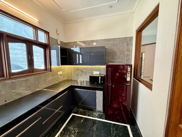 Kitchen, dlf-atria 3 Bedroom 1500 Sq.Ft. Builder Floor In Dlf Phase ii Gurgaon 10091125