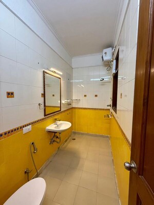 Kitchen in 3 BHK Builder Floor at DLF Atria, Dlf Phase ii – for Rent