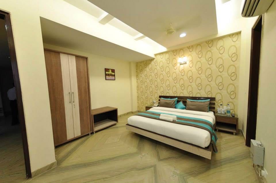 4 BHK + Pooja Room,Servant Room,Study Room,Extra Room Independent House For Sale in Nizamuddin East