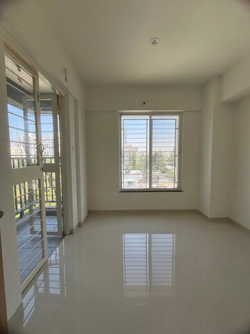 Room in 1 BHK Apartment at Austin Oaks, Pimple Saudagar – for Sale