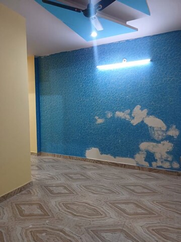 Room in 2 BHK Builder Floor at Dwarka Mor – for Sale