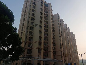 4 BHK Penthouse – Exterior View View at Amrapali Princely Estate, Sector 76 - for Sale