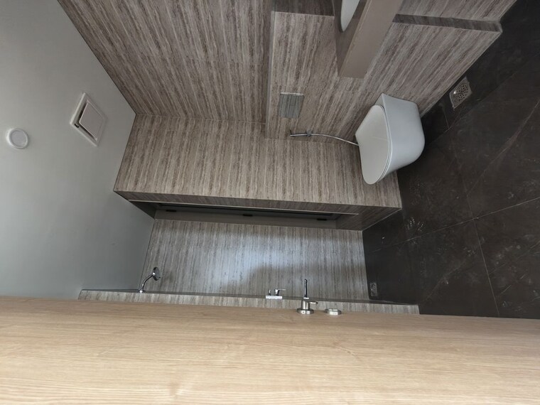 Bathroom, lodha-bellagio 3 Bedroom 1205 Sq.Ft. Apartment In Powai Mumbai 10091359