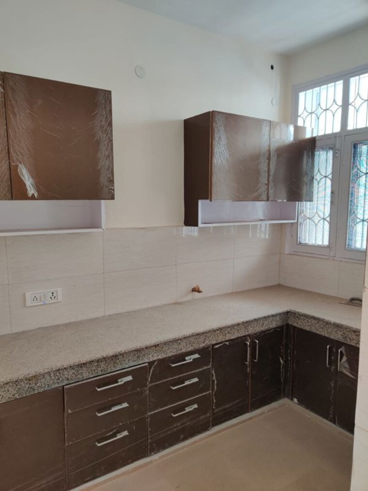 Kitchen, new palam vihar 2 Bedroom 1251 Sq.Ft. Builder Floor In New Palam Vihar Gurgaon 10091335