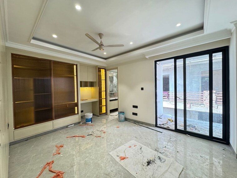 Room, freedom fighters enclave 4 Bedroom 1850 Sq.Ft. Builder Floor In Freedom Fighters Enclave Delhi 10091465