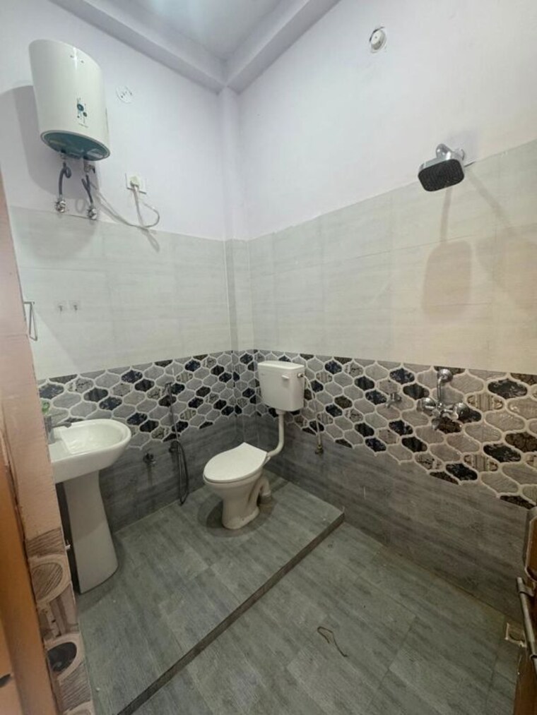 Bathroom, nijampur malhaur 1 Bedroom 600 Sq.Ft. Independent House In Nijampur Malhaur Lucknow 10091504