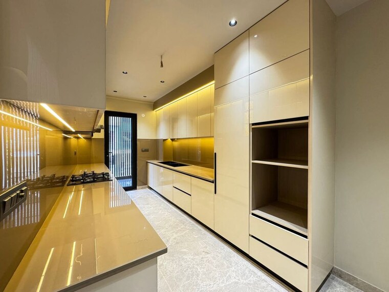 Kitchen, saket 4 Bedroom 2000 Sq.Ft. Builder Floor In Saket Delhi 10091514