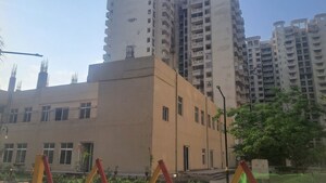 4 BHK Penthouse – Exterior View View at Amrapali Silicon City, Sector 76 - for Sale