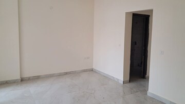 Room in 4 BHK Penthouse at Amrapali Silicon City, Sector 76 – for Sale