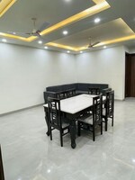 3 BHK 310 Sq.Yd. Builder Floor in Sector 56