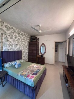 2 BHK + Extra Room Apartment For Rent in Ankur CHS Andheri West