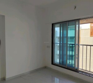 Room in 1 BHK Apartment at Ashok Enclave Malad West, Malad West – for Rent