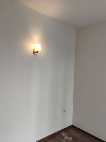 Room in 3 BHK Apartment at M3M Merlin, Sector 67 – for Sale