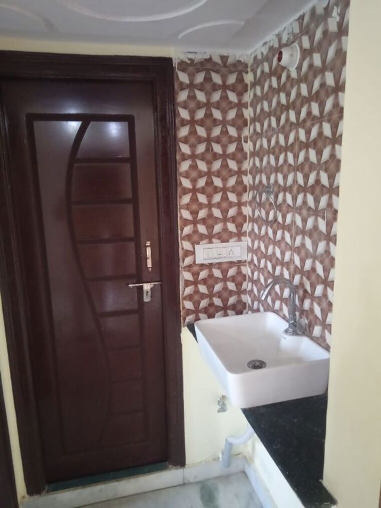 Bathroom, alpine-heights-somajiguda Commercial Office Space 260 Sq.Yd. In Somajiguda Hyderabad 10091508