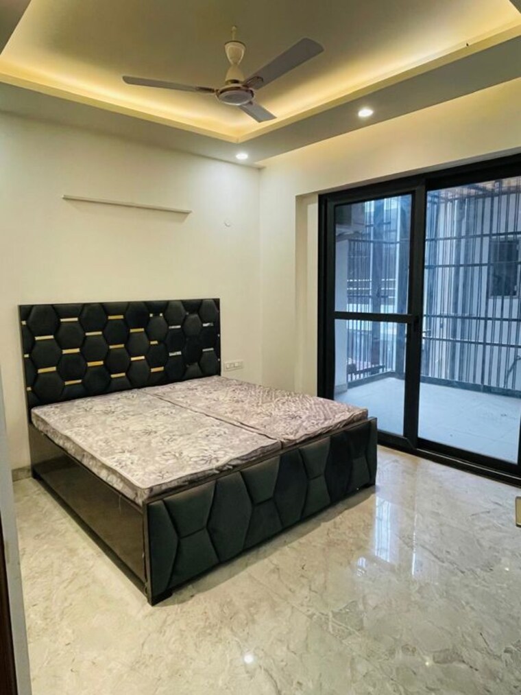 Bedroom, sector 56 3 Bedroom 284 Sq.Yd. Builder Floor In Sector 56 Gurgaon 10091944