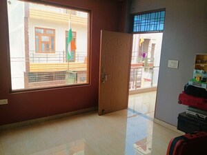 Room in 3 BHK Independent House at Vrindavan Yojna – for Rent