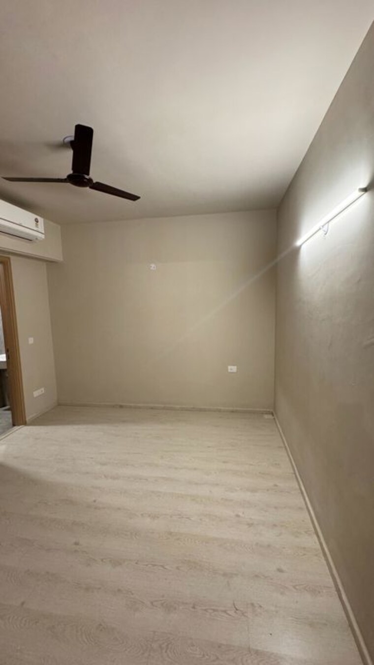 Room, m3m-heights 2 Bedroom 1261 Sq.Ft. Apartment In Sector 65 Gurgaon 10092033