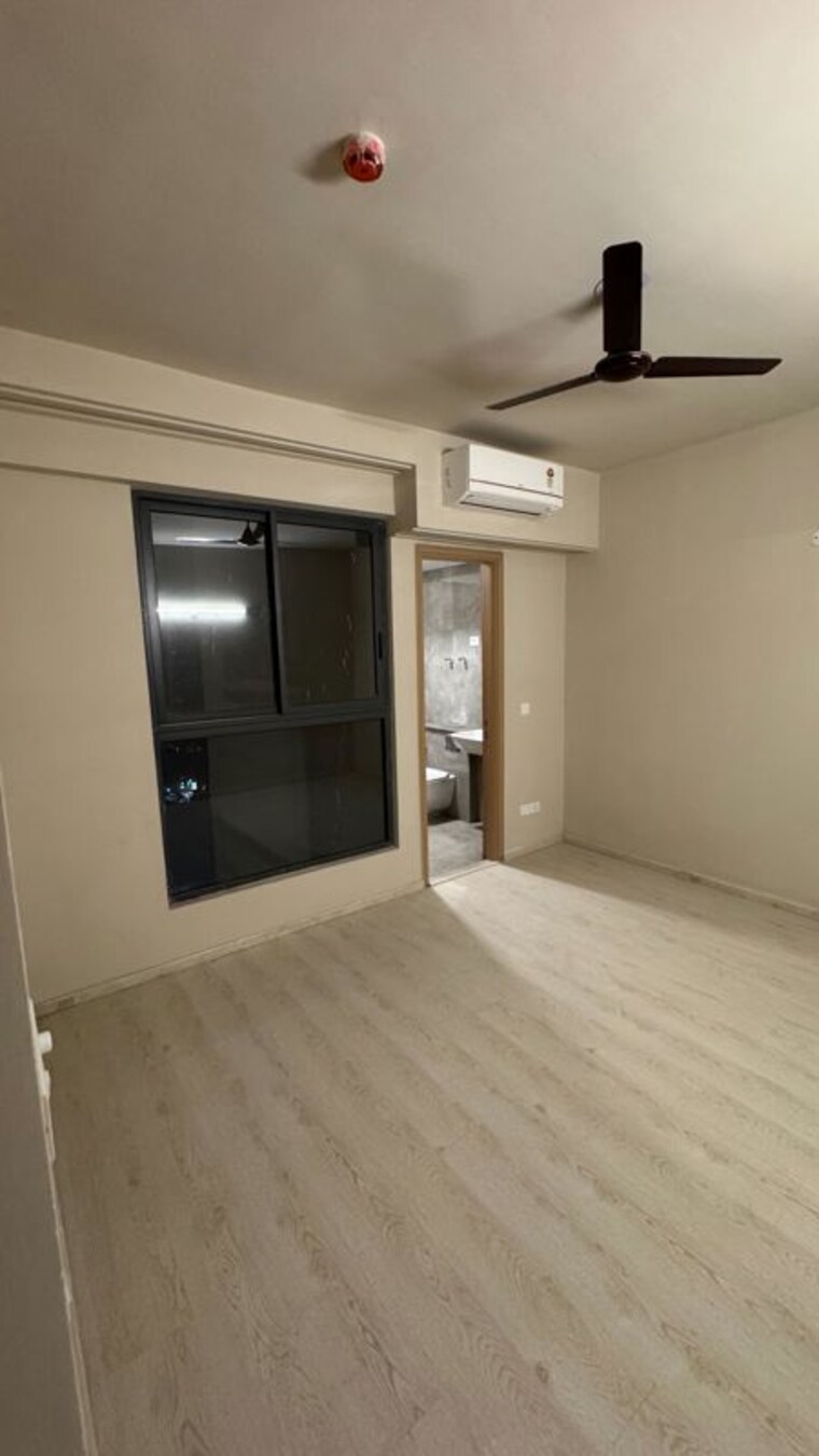 Room, m3m-heights 2 Bedroom 1261 Sq.Ft. Apartment In Sector 65 Gurgaon 10092033