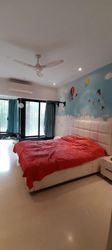Bedroom in 3 BHK Apartment at Juhu – for Rent
