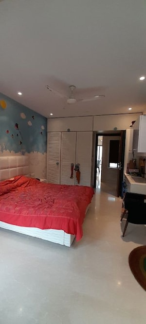 Bedroom in 3 BHK Apartment at Juhu – for Rent