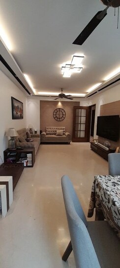 3 BHK + Pooja Room Apartment For Rent in Juhu