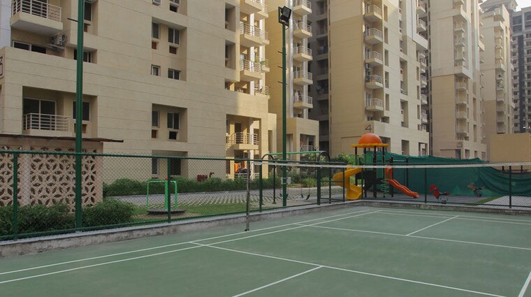 Exterior View, paras-seasons 3.5 Bedroom 1595 Sq.Ft. Apartment In Sector 168 Noida 10091660
