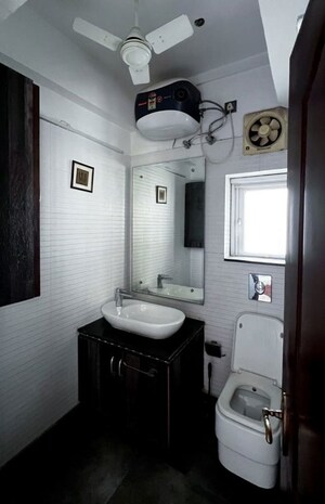 Bathroom in 3 BHK Builder Floor at Ultima 107, Sector 104 – for Sale