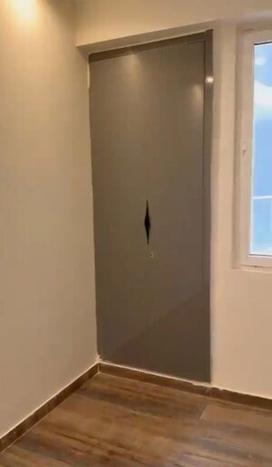 Room in 2 BHK Builder Floor at Indrapuram – for Sale