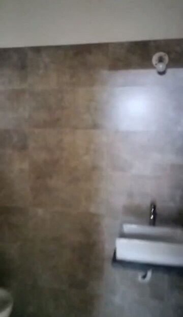 Room in 2 BHK Apartment at Bini Winspace Amelio, Andheri West – for Sale