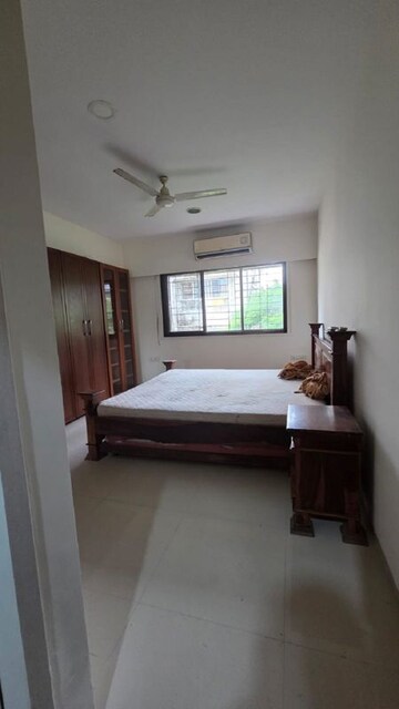 Bedroom in 3 BHK Apartment at Juhu – for Rent