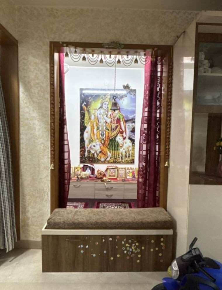 Bedroom, dlf-centre-point 5 Bedroom 300 Sq.Yd. Builder Floor In Sector 11 Faridabad 10092468