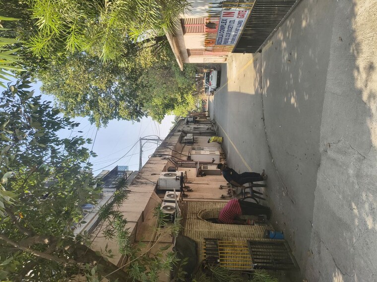 Exterior View, chembur Commercial Warehouse 1400 Sq.Yd. In Chembur Mumbai 10092619