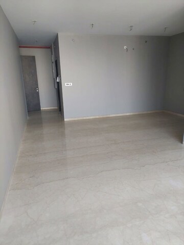 Room in 4 BHK Apartment at Oberoi Sky City, Borivali East – for Sale