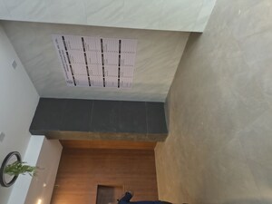 Staircase in 1.5 BHK Apartment at Ghatkopar East – for Rent