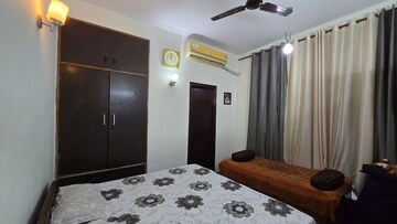 Bedroom in 4 BHK Apartment at Godrej Golf Links Evoke, Sector 27 Yamuna Expressway – for Rent