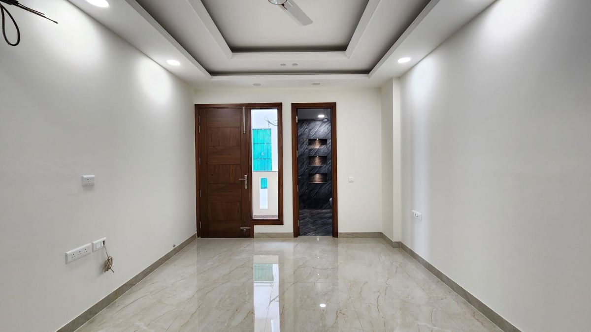 3 BHK + Pooja Room Builder Floor For Sale in BPTP District 3