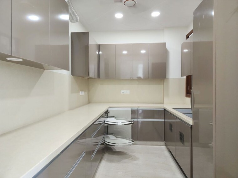 Kitchen, bptp-district-3 3 Bedroom 140 Sq.Yd. Builder Floor In Sector 85 Faridabad 10092840