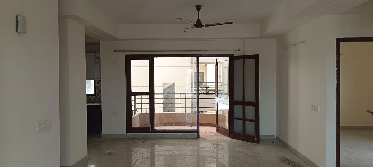 3 BHK + Pooja Room Apartment For Rent in RPS Savana