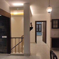 4 BHK + Servant Room Builder Floor For Rent in Saket