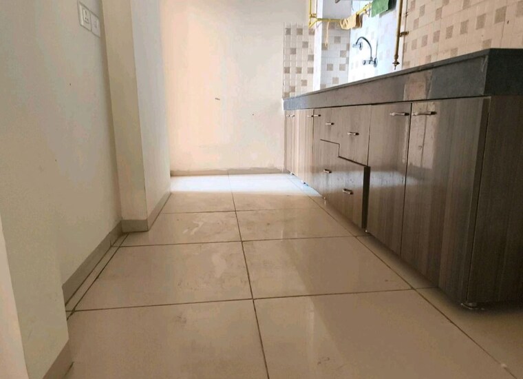 Kitchen, wave-dream-homes 3 Bedroom 1049 Sq.Ft. Apartment In Wave City Ghaziabad 10093462