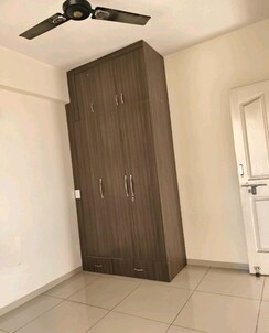 3 BHK Apartment For Rent in Wave Dream Homes